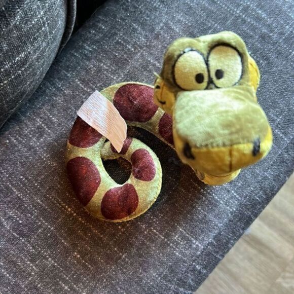 VINTAGE JUNGLE BOOK BABY KAA /RATTLE MINI BEAN BAG PLUSH RARE PREOWNED EXCELLENT - Picture 1 of 11